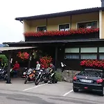 Volenter Gaestehaus Pensjonat 3*