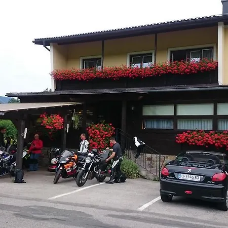 Volenter Gaestehaus بيت ضيافة 3*